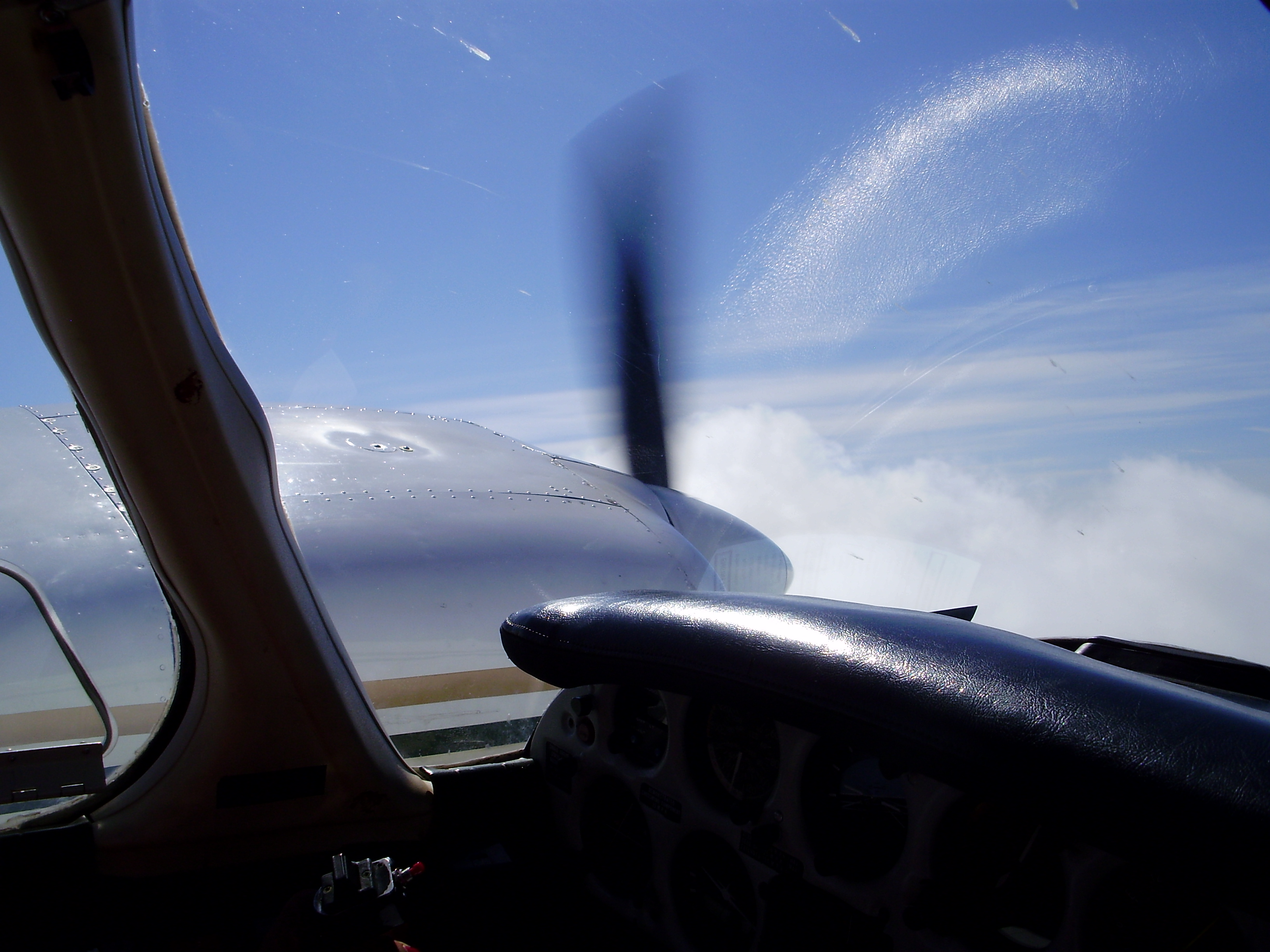 Left engine of the Seneca during IFR training.  Langley Flying School.